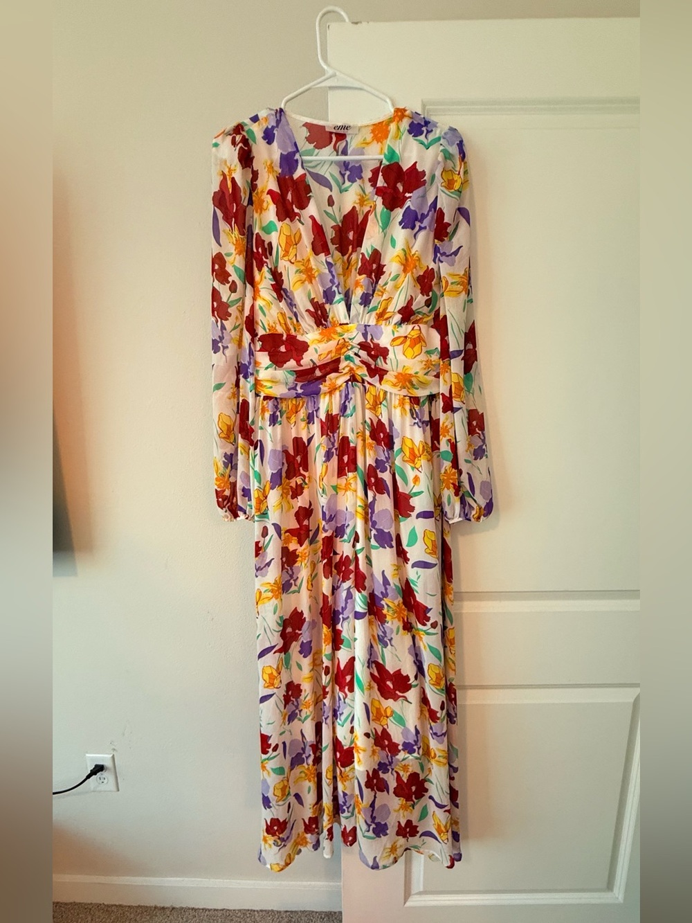 Floral Twist-Waist Cream Maxi Dress with Long Sleeves